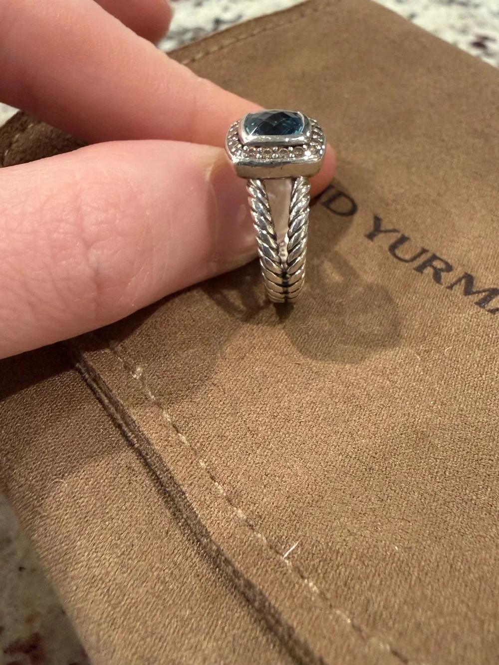 David Yurman Petite Albion® Ring With Pavé Diamonds - Picture 2 of 5